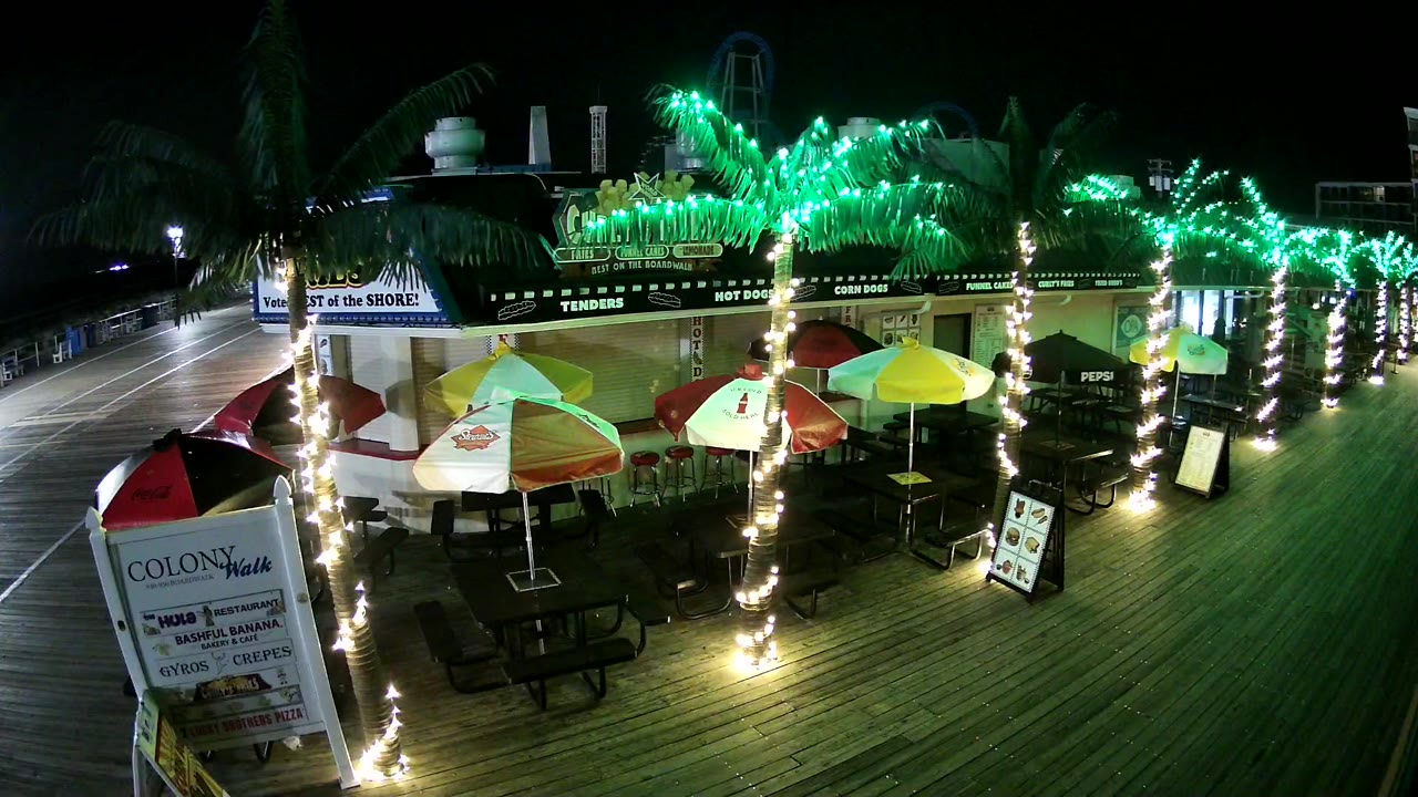 9th and Boardwalk Colony Walk Food Court — Ocean City, NJ live camera thumbnail