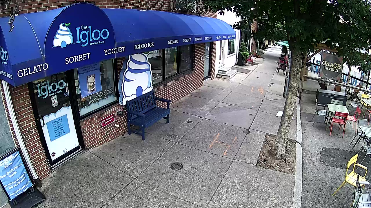 The Igloo - Storefront at Grays Ferry Avenue — Philadelphia, PA live camera thumbnail