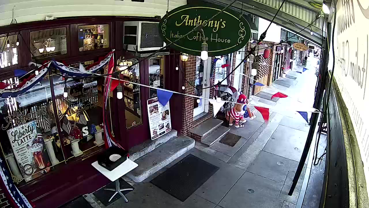 Anthony's Italian Coffee House – 9th & Carpenter, Philadelphia — Philadelphia, PA live camera thumbnail