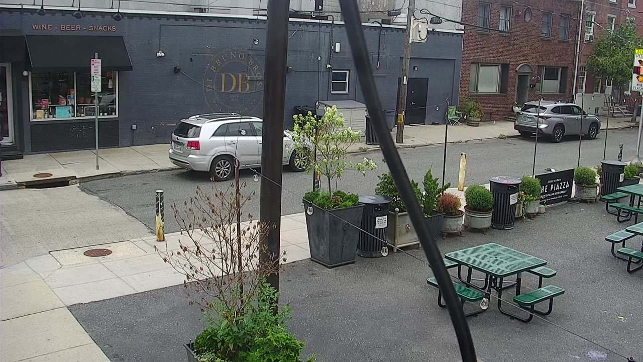 DiBruno Bros Mural – 9th & Carpenter, Philadelphia — Philadelphia, PA live camera thumbnail
