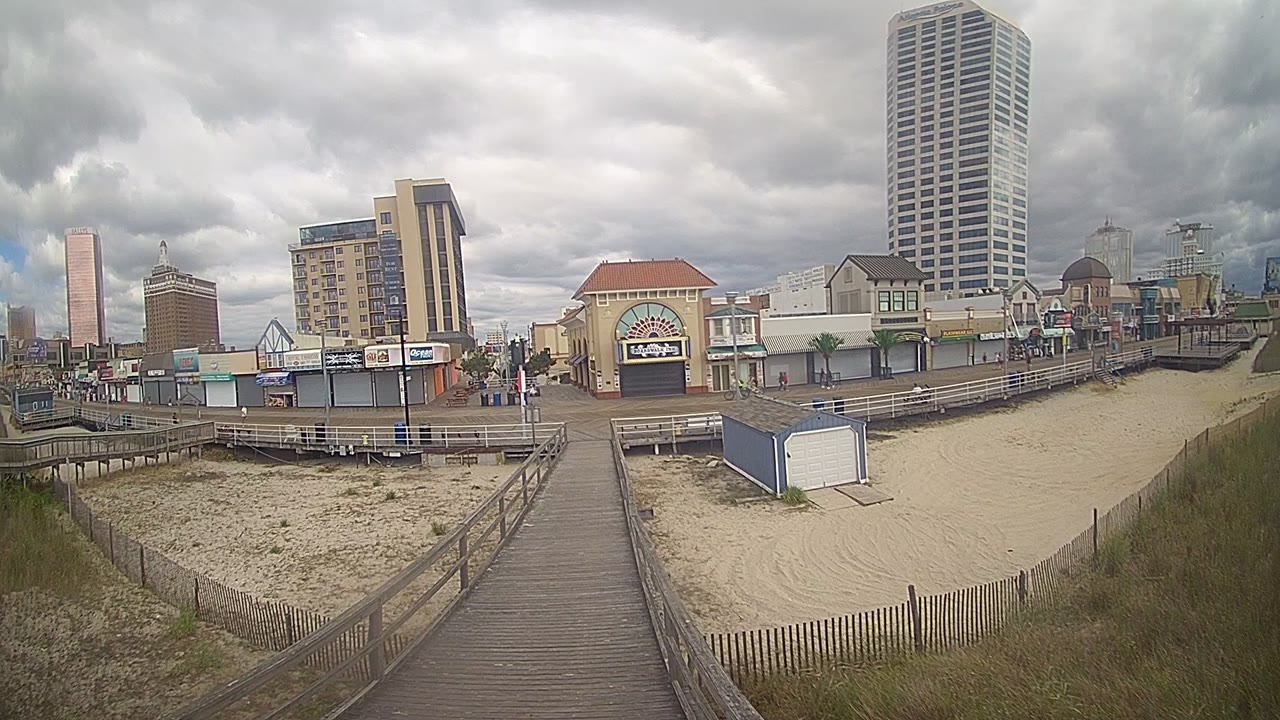 ACBP South Pano Cam Looking East – Atlantic City Boardwalk — Atlantic City, NJ live camera thumbnail
