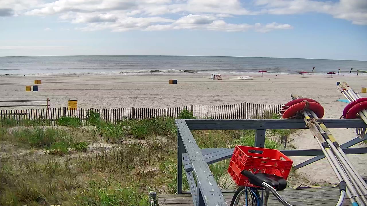 Atlantic City Boardwalk Surf Cam – South PTZ — Atlantic City, NJ live camera thumbnail