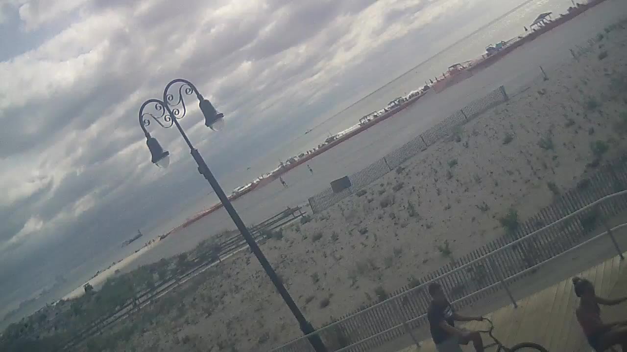 Gardens Plaza, 3rd Street Beach & Boardwalk — Ocean City — Ocean City, NJ live camera thumbnail