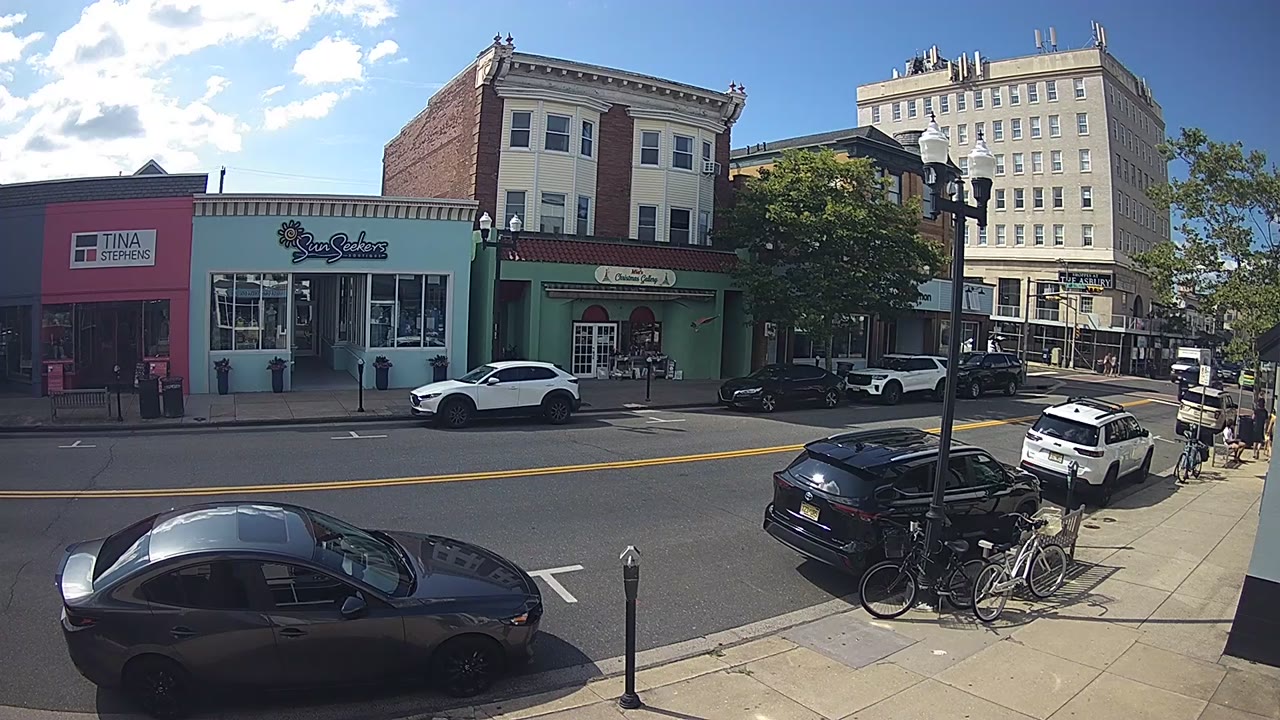 Wallace Hardware Looking South — Ocean City, NJ live camera thumbnail
