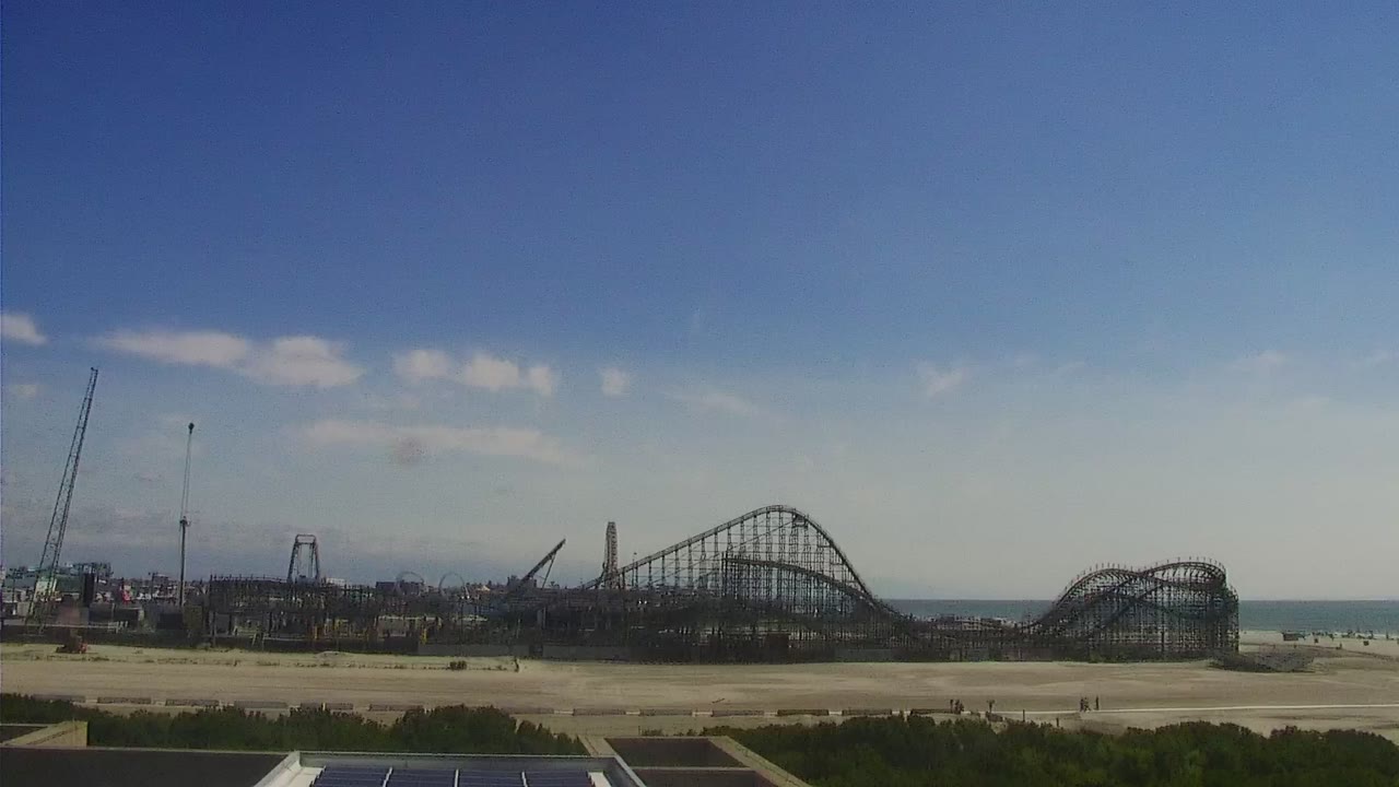 Great White Roller Coaster – Wildwoods Convention Center — Wildwood, NJ live camera thumbnail