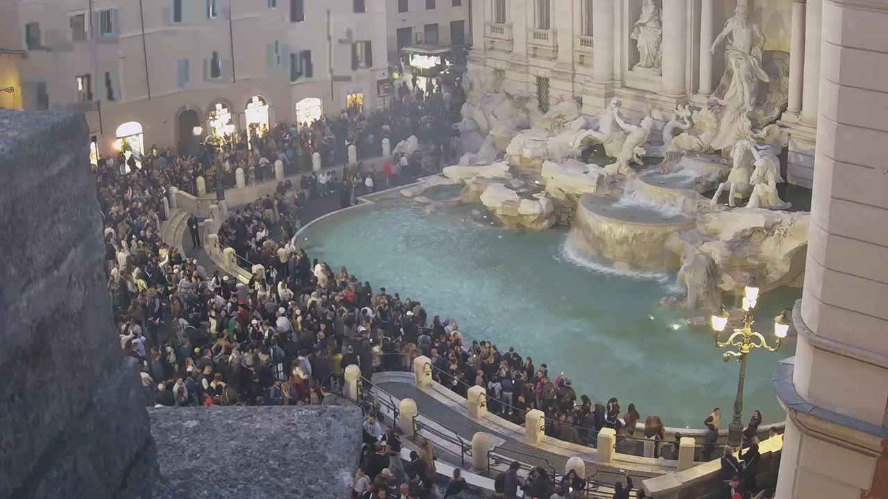 Trevi Fountain Live Cam - Rome — Rome, Lazio live camera thumbnail