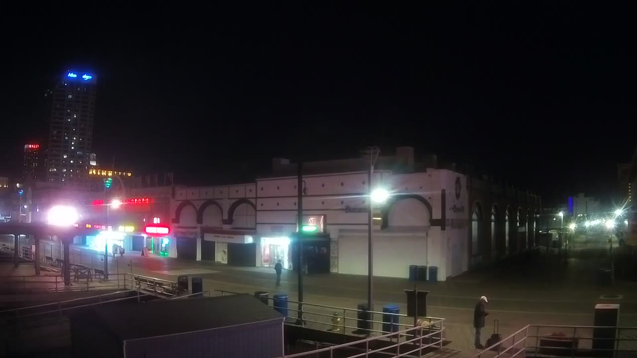 Atlantic City Boardwalk Looking North — Atlantic City, NJ live camera thumbnail