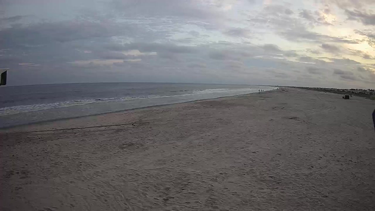Sunset · Mon, Aug 31