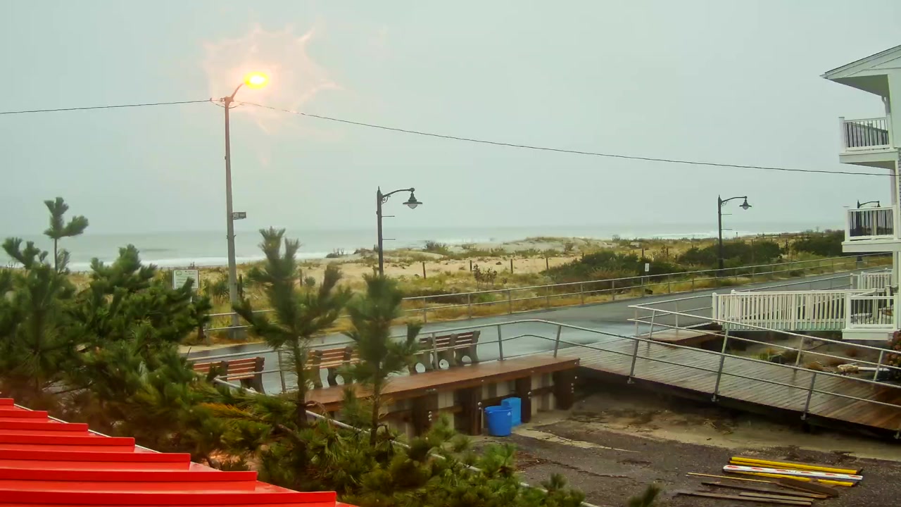 Sunrise · Mon, Sep 28 · 06:52
